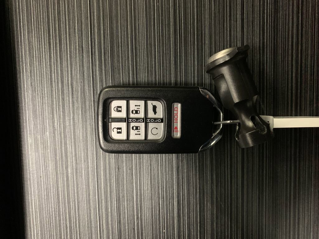 Used 2024 Honda Odyssey Touring image 16