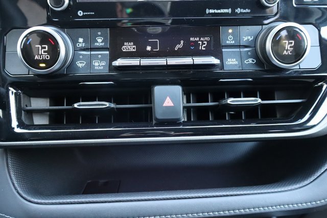 Used 2022 Toyota Highlander LE image 9