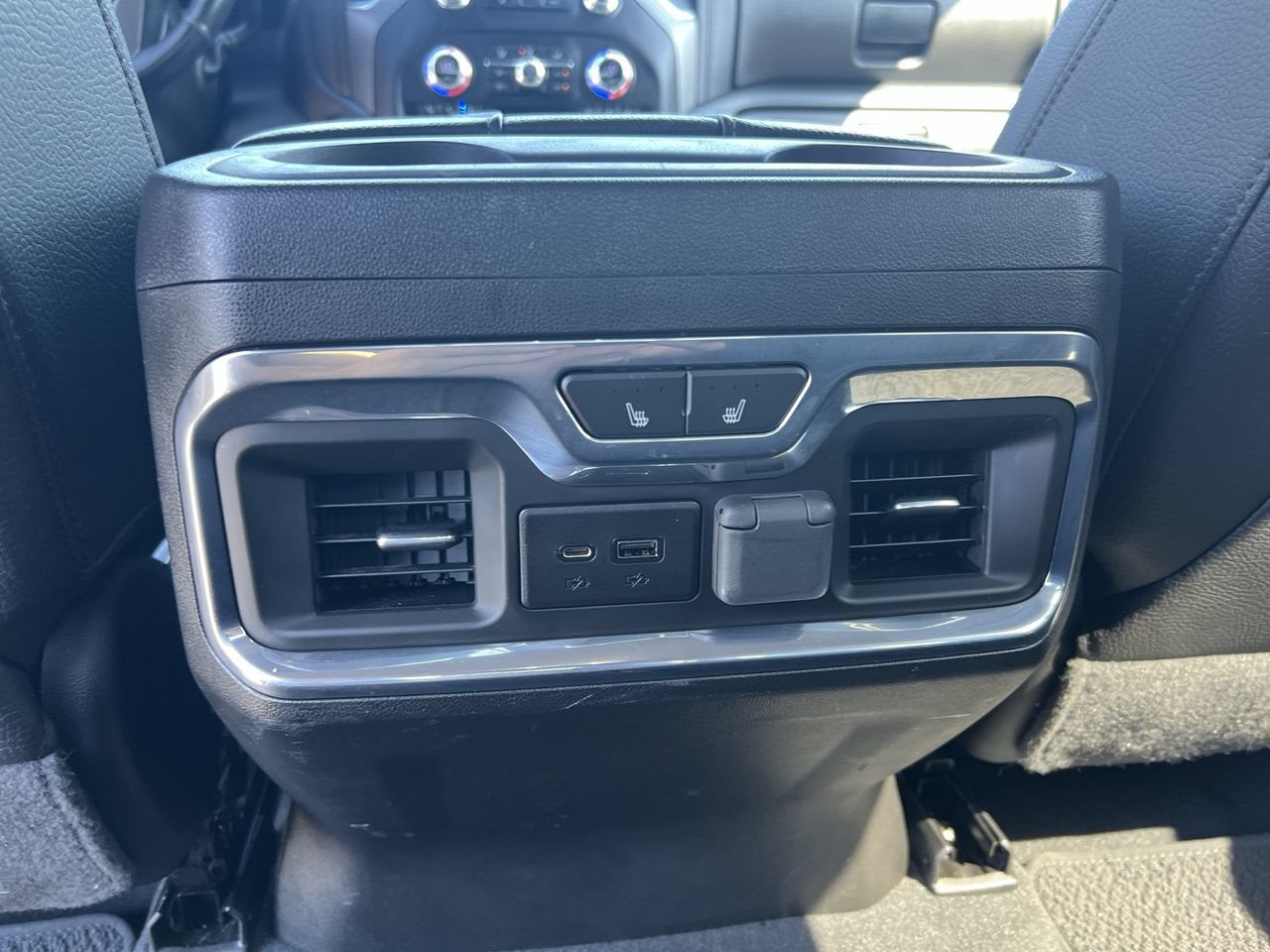 Used 2023 GMC Sierra 2500 Denali w/ Denali Ultimate Package AWD/4WD image 33