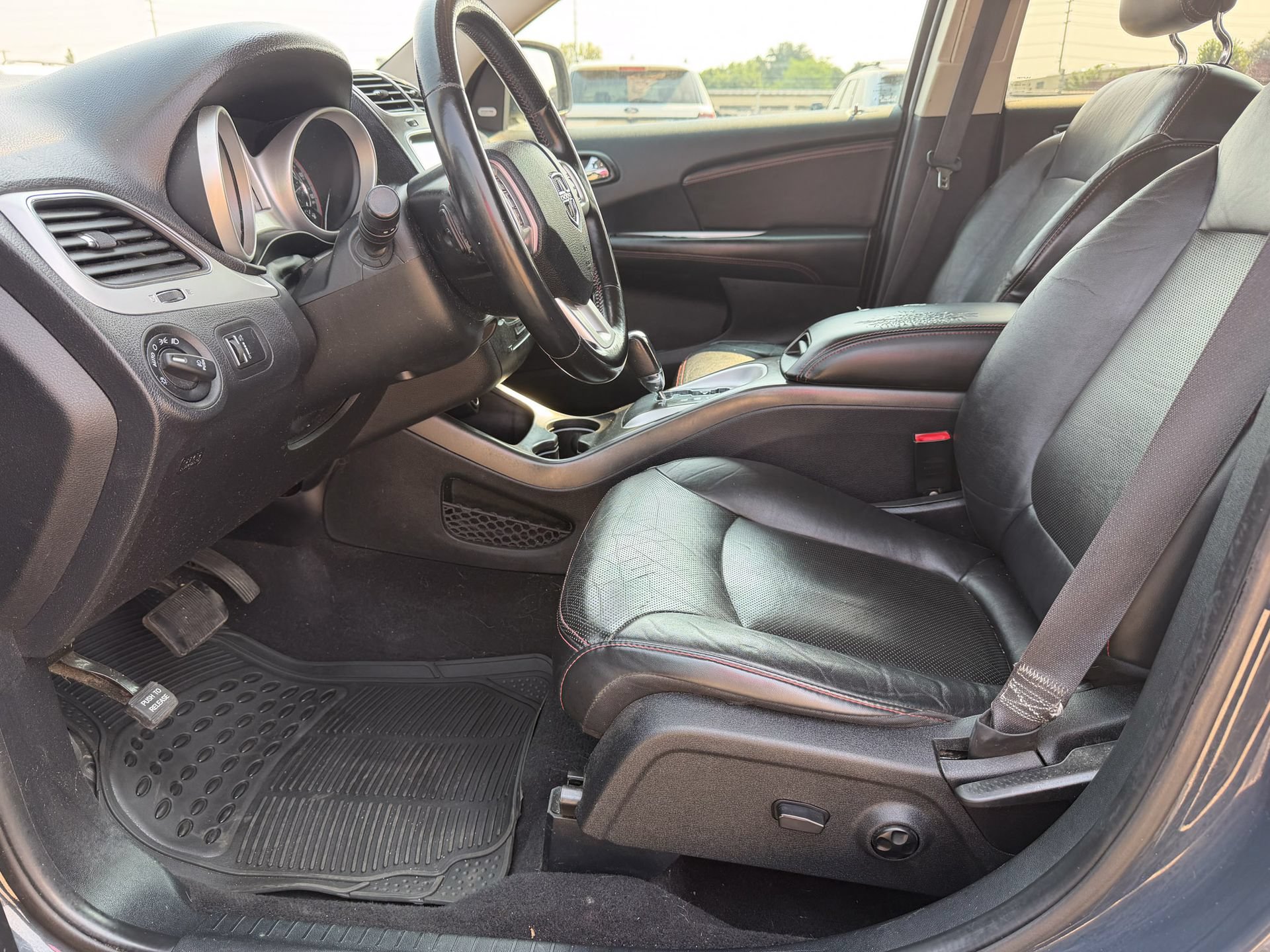 Used 2017 Dodge Journey GT w/ Driver Convenience Group AWD/4WD image 9