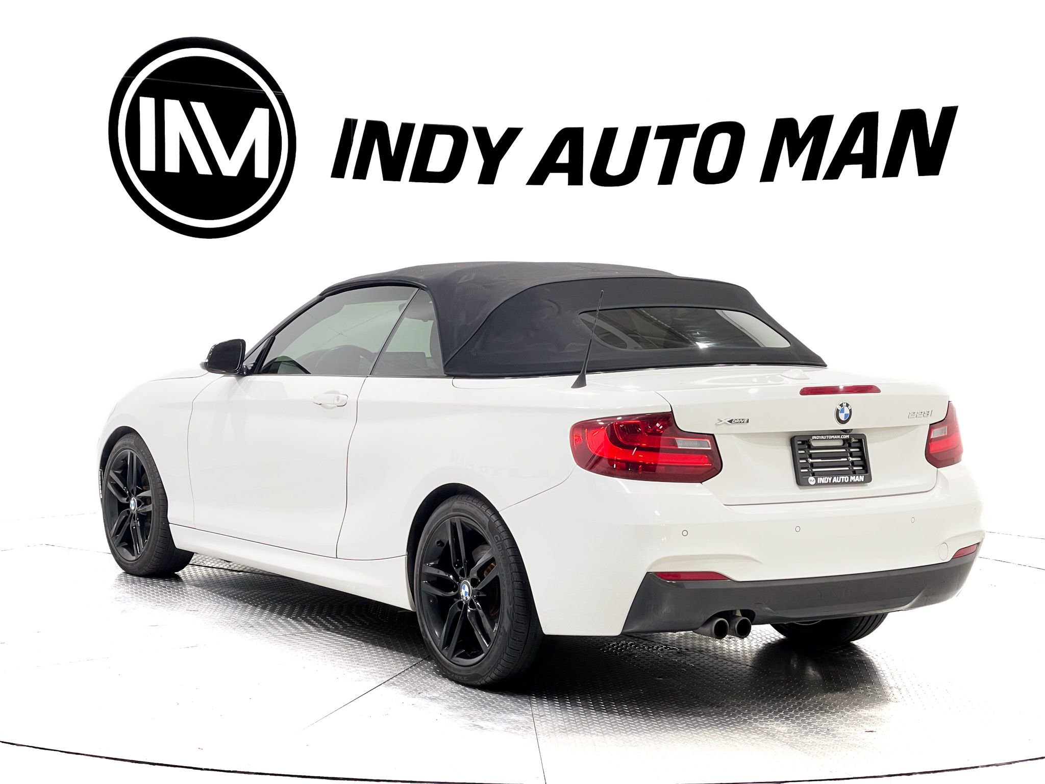 Used 2016 BMW 228i xDrive Convertible image 6