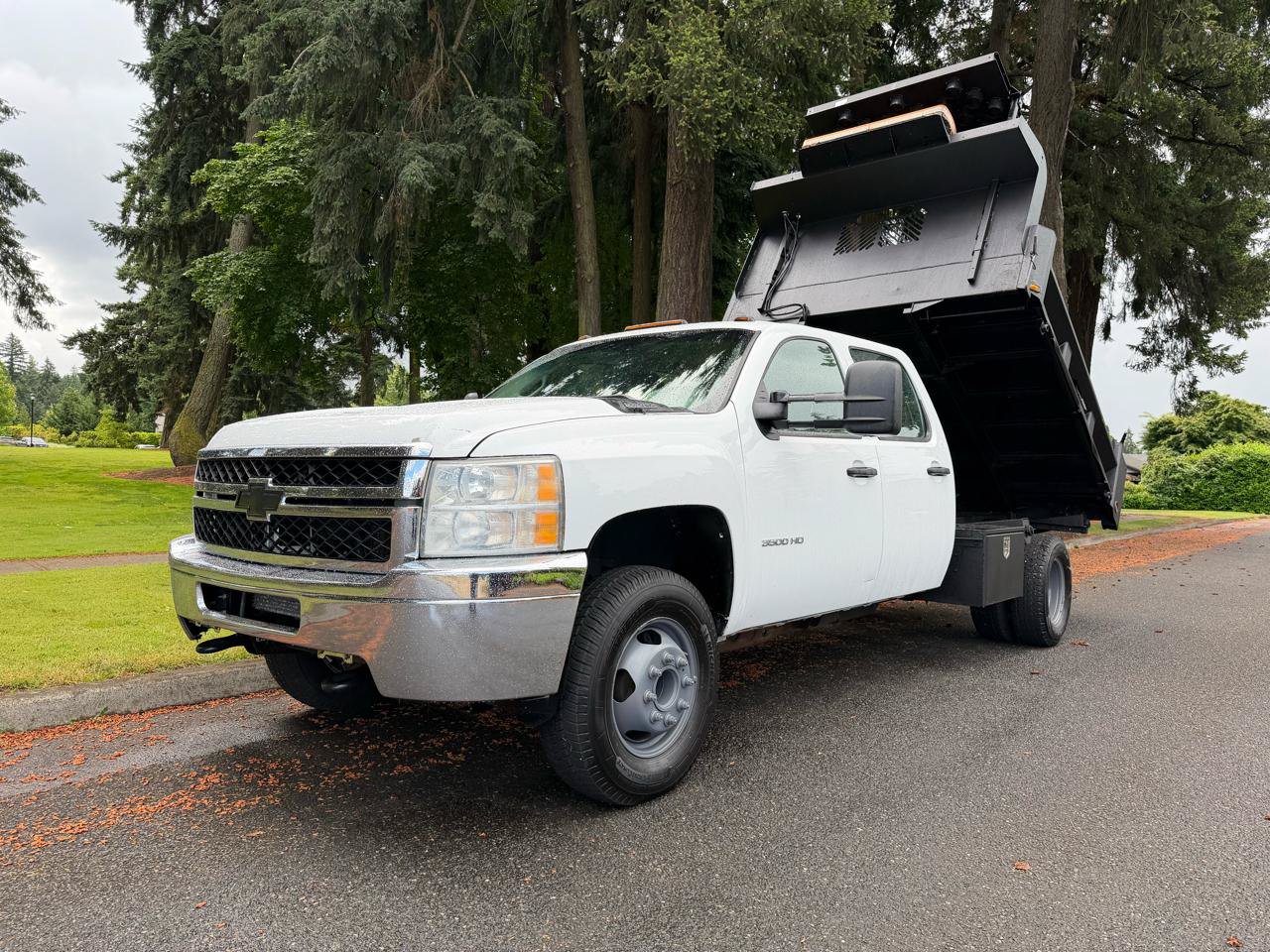 Used 2011 Chevrolet Silverado 3500 W/T RWD image 10