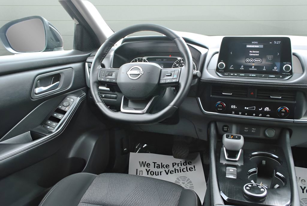 Used 2025 Nissan Rogue SV AWD/4WD image 22