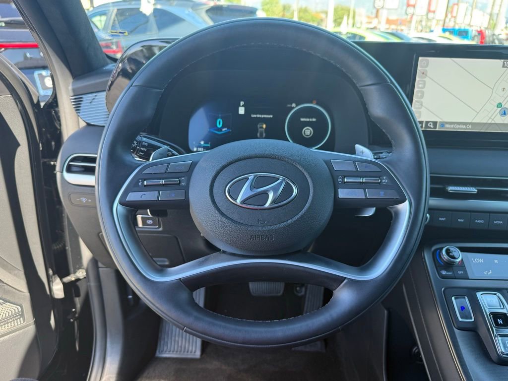 Used 2025 Hyundai Palisade Calligraphy image 21