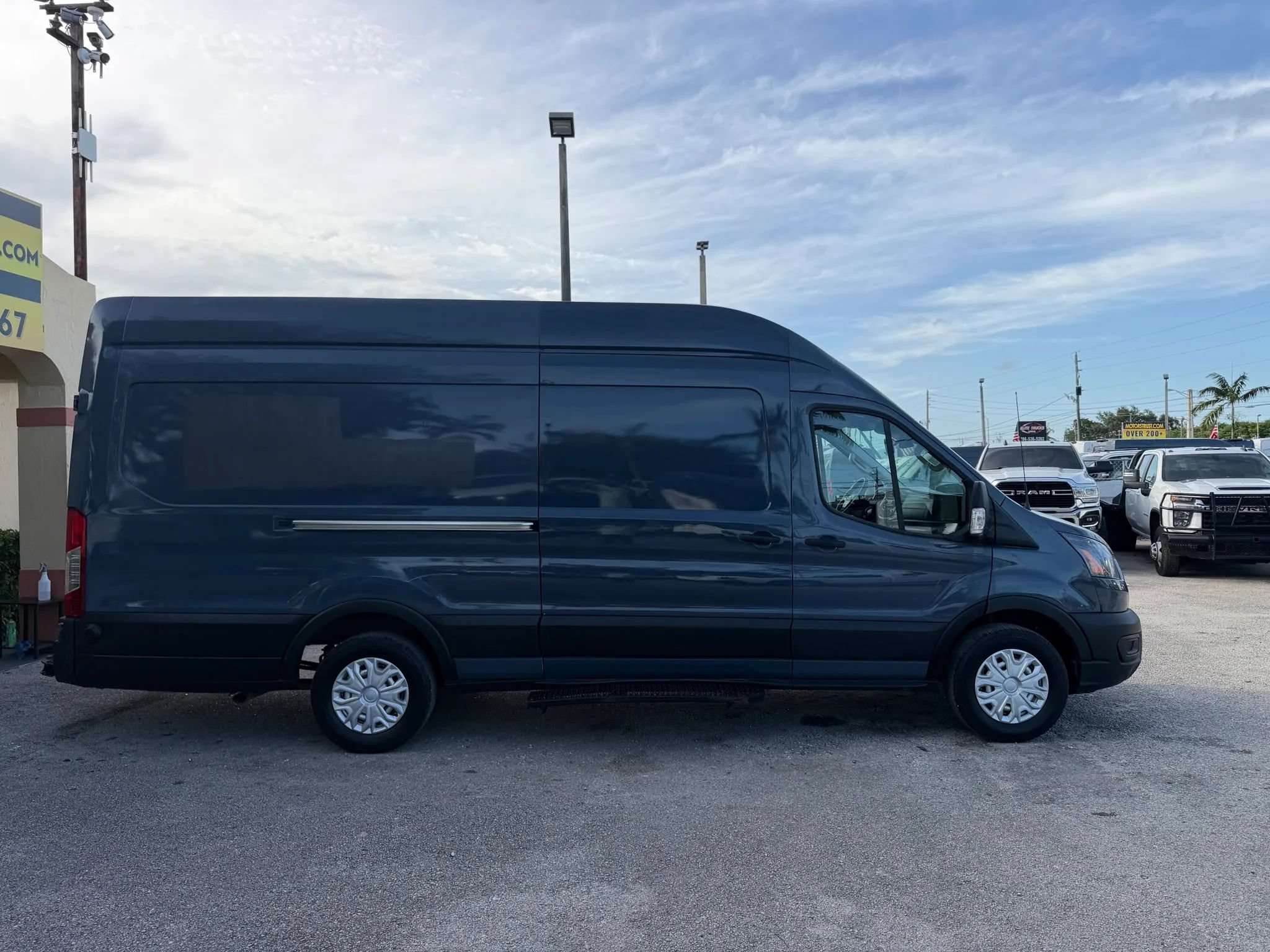 Used 2020 Ford Transit 250 148 High Roof Extended RWD image 8