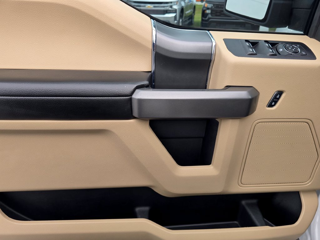 Used 2018 Ford F150 XLT w/ Equipment Group 302A Luxury AWD/4WD image 10