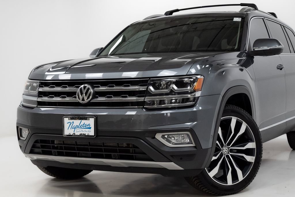 Used 2020 Volkswagen Atlas SEL R-Line image 2