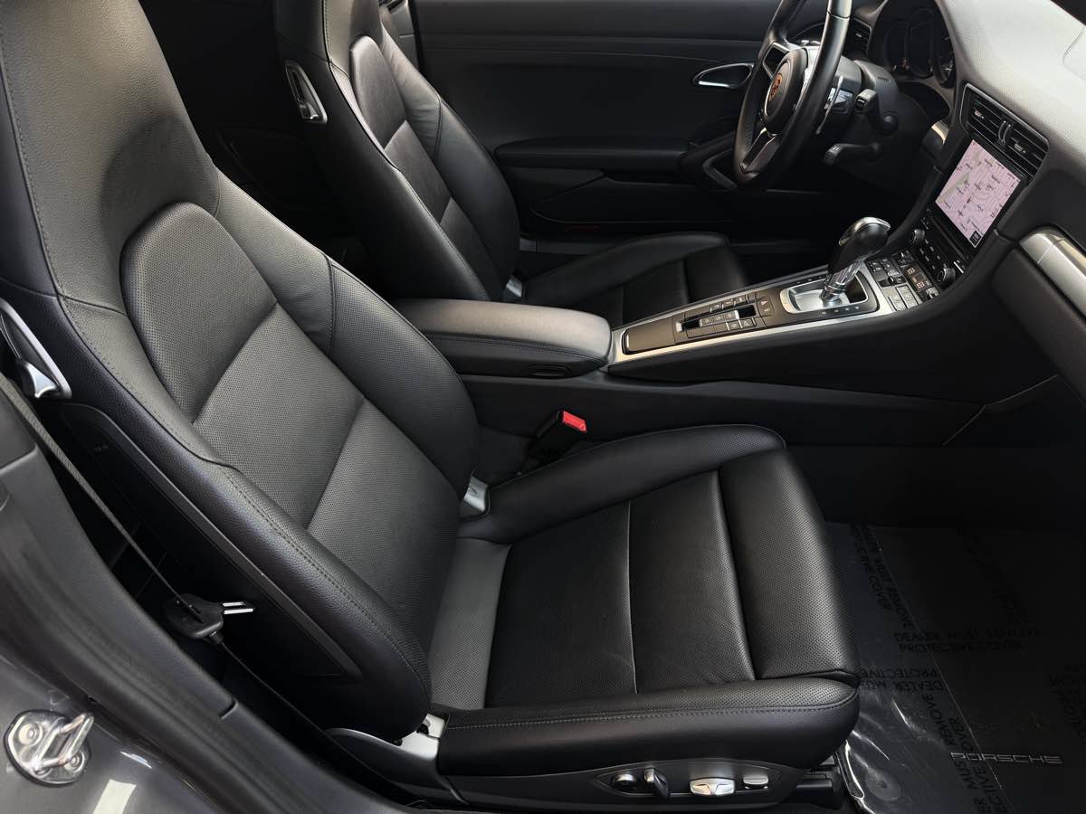 Used 2019 Porsche 911 Carrera RWD image 25