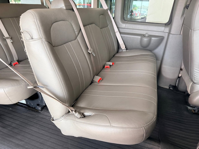 Used 2021 Chevrolet Express 2500 LS w/ Driver Convenience Package RWD image 22