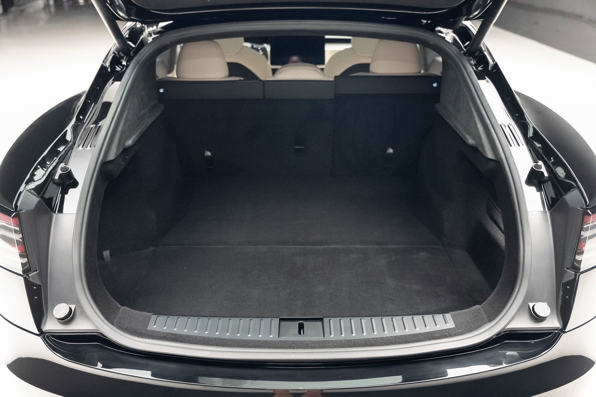 Used 2022 Tesla Model S Plaid image 66