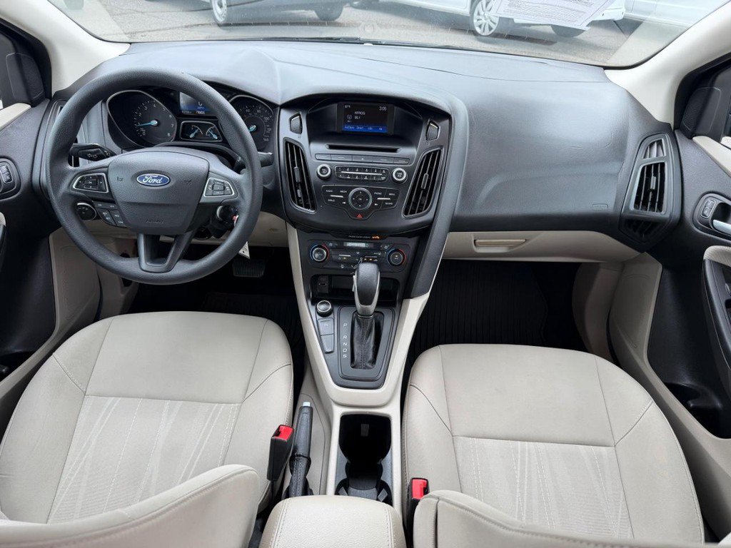 Used 2017 Ford Focus SE FWD image 23