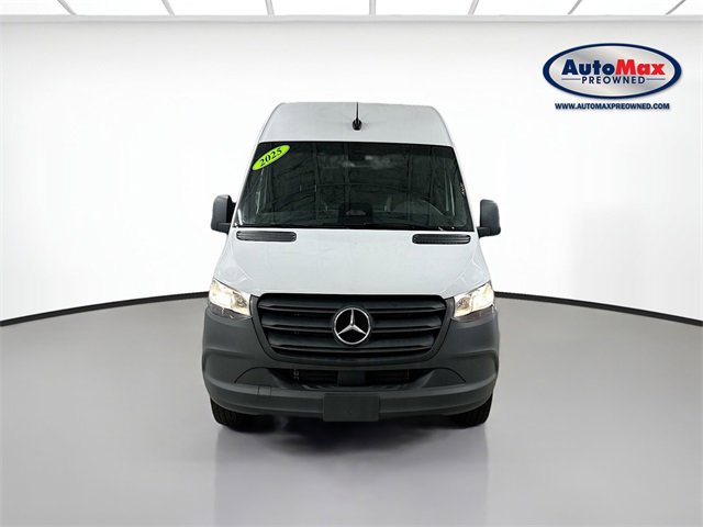 Used 2025 Mercedes-Benz Sprinter 2500 image 7