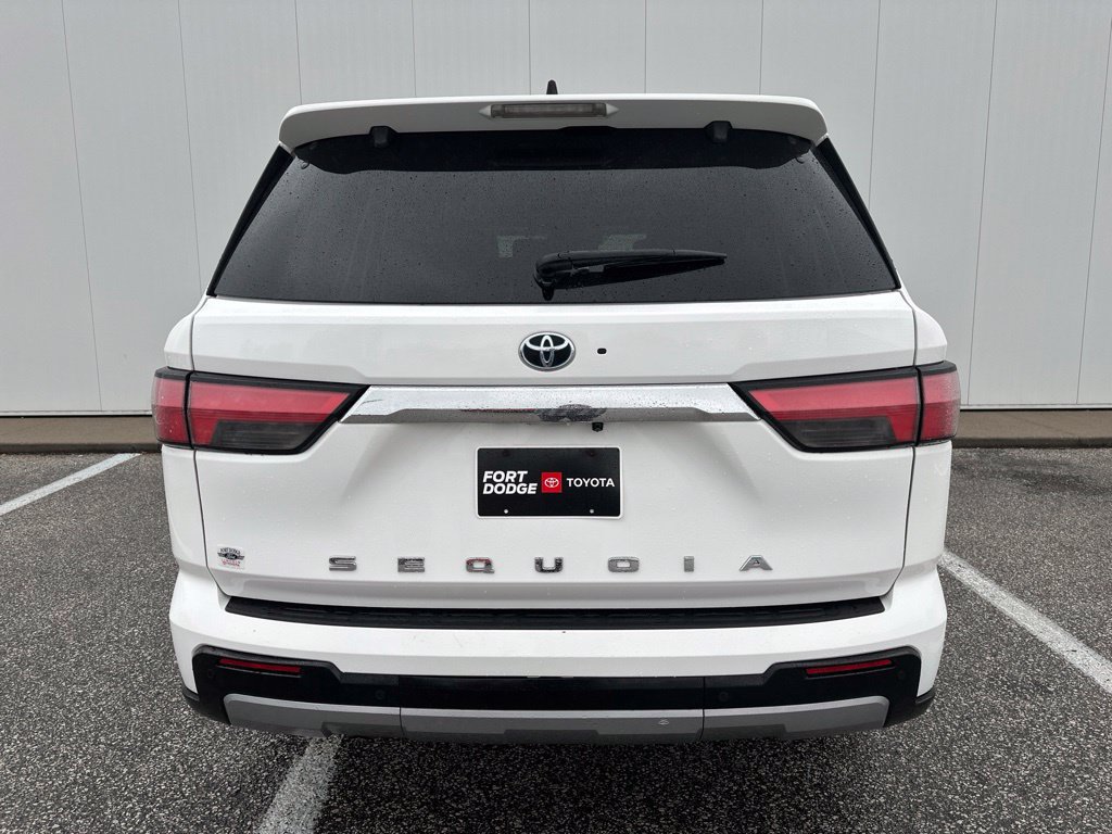 Used 2023 Toyota Sequoia Limited AWD/4WD image 6
