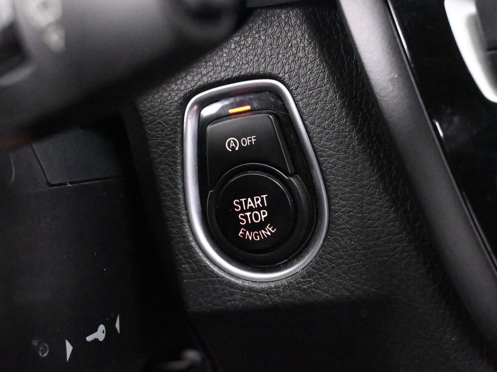 Used 2016 BMW M4 Coupe image 29