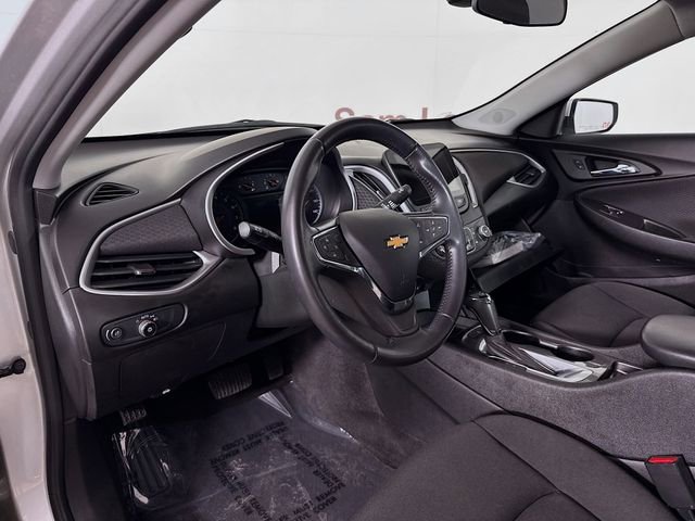 Used 2020 Chevrolet Malibu RS image 9