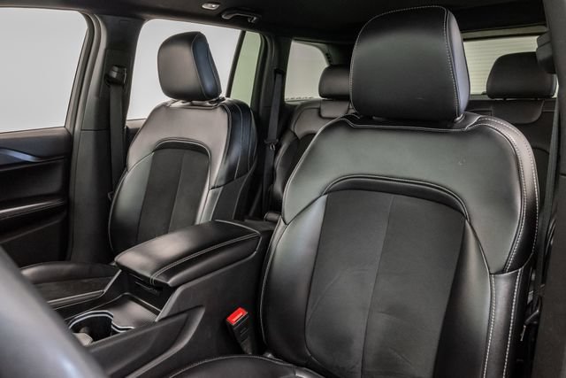 Used 2024 Jeep Grand Cherokee Altitude AWD/4WD image 9