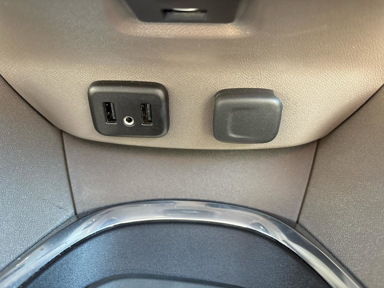 Used 2017 Chevrolet Malibu Premier w/ Premier Sun and Wheel Package image 17