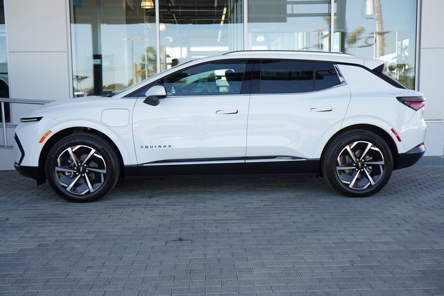 New 2025 Chevrolet Equinox EV LT image 5