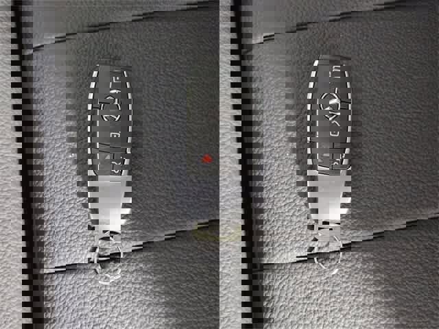 Used 2025 Mercedes-Benz GLB 250 GLB 250 image 41