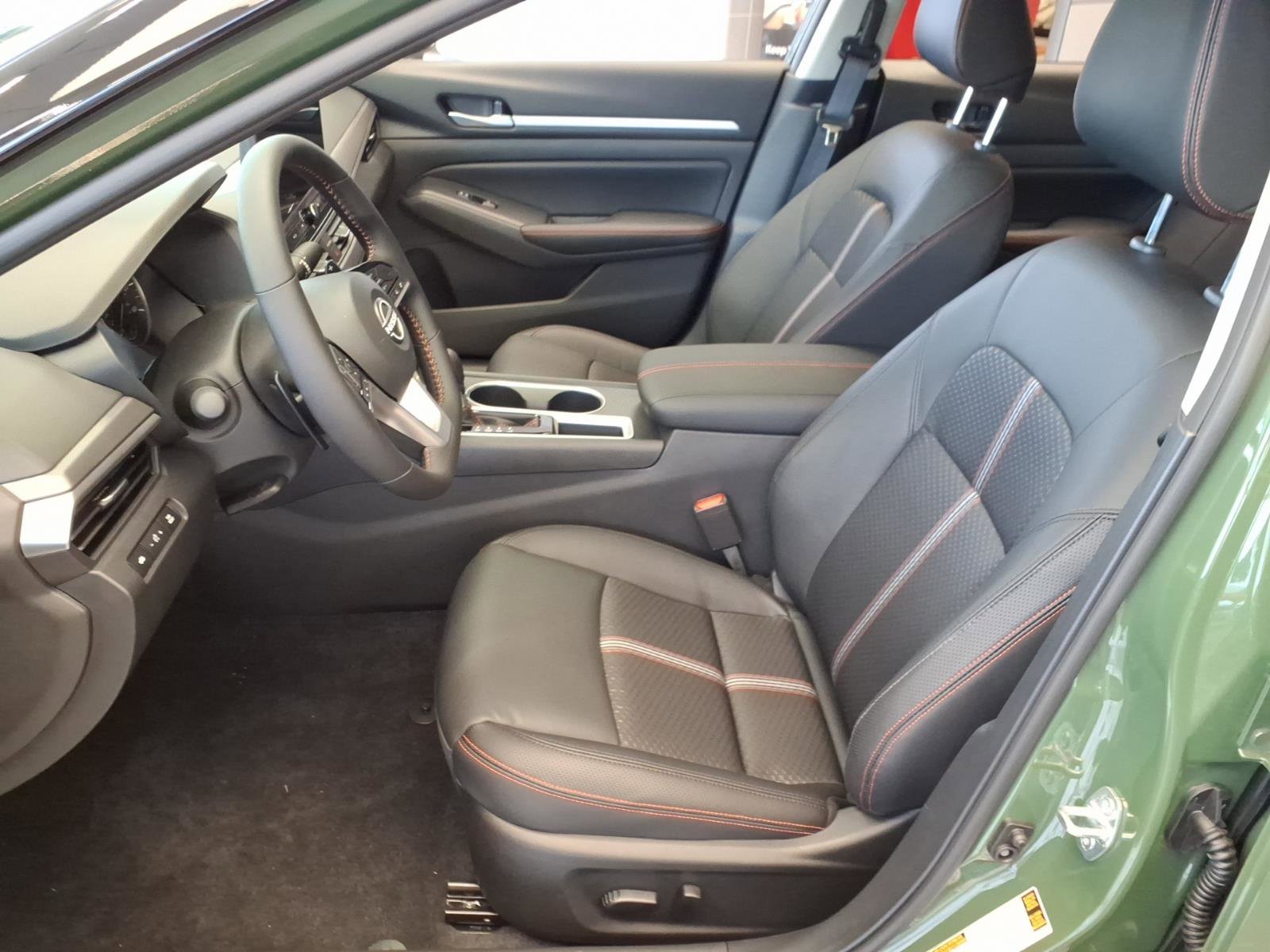 New 2026 Nissan Altima 2.5 SR image 4