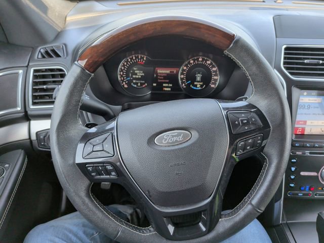 Used 2018 Ford Explorer Platinum AWD/4WD image 26