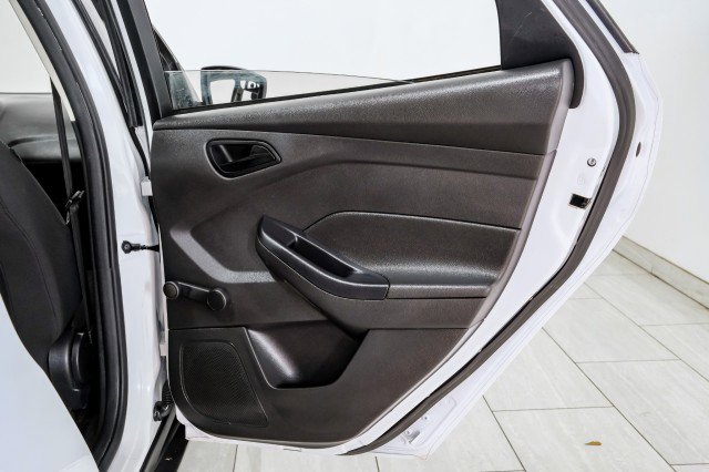 Used 2017 Ford Focus S FWD image 40
