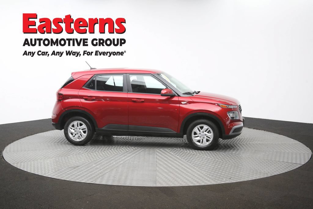 Used 2025 Hyundai Venue SE FWD image 44