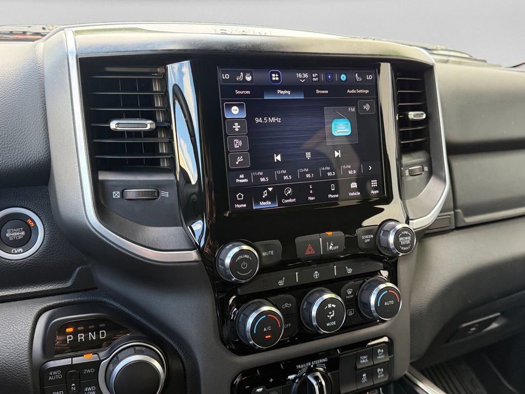 Used 2022 RAM 1500 Big Horn AWD/4WD image 14