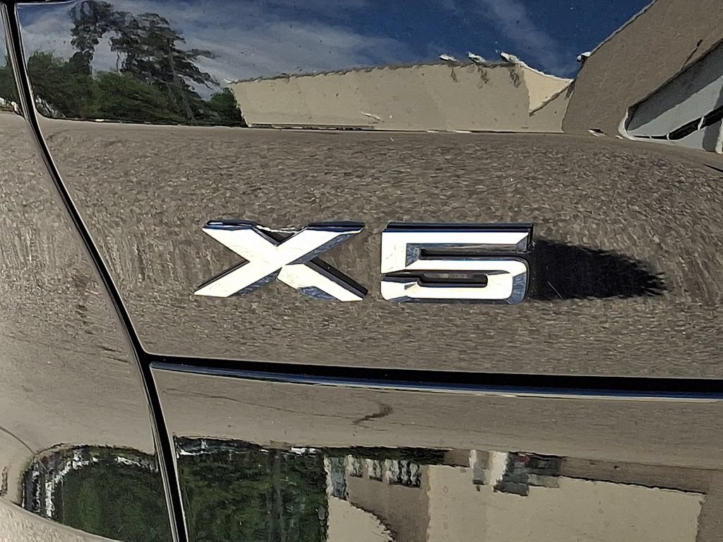Used 2022 BMW X5 xDrive40i w/ Climate Comfort Package AWD/4WD image 34