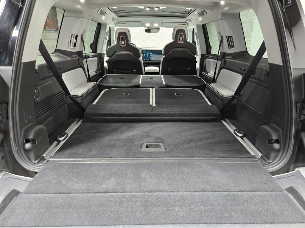 Used 2023 Rivian R1S Launch Edition image 45
