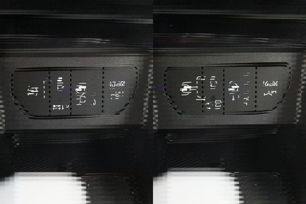 Used 2025 Kia K5 GT-Line image 24