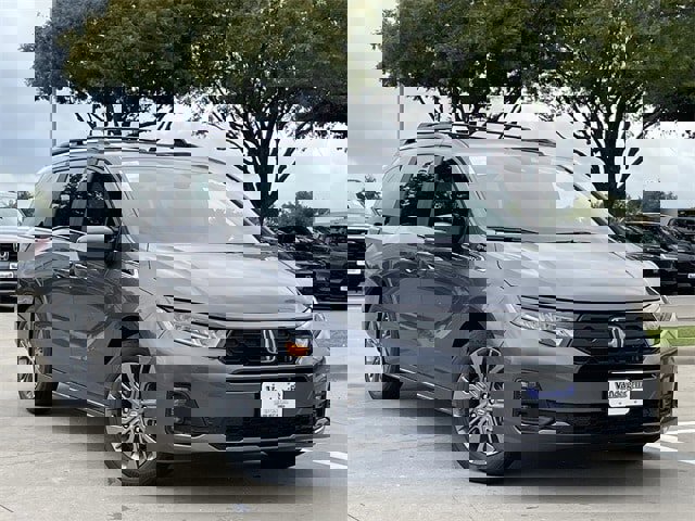 New 2026 Honda Odyssey Touring image 2