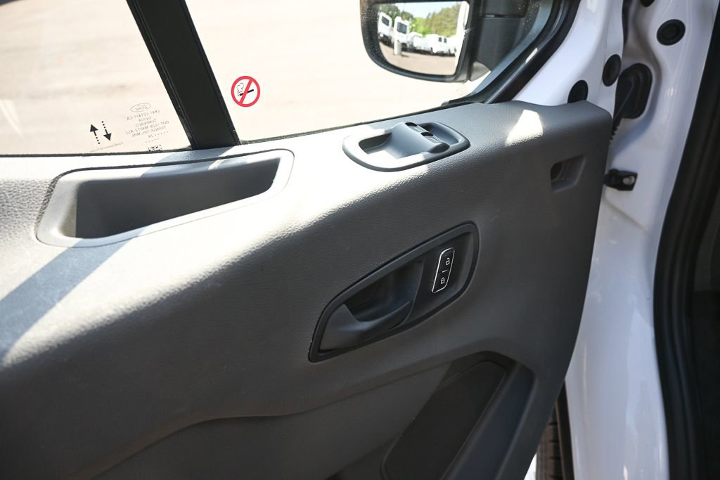 Used 2024 Ford Transit 250 Low Roof w/ Exterior Upgrade Package RWD image 8