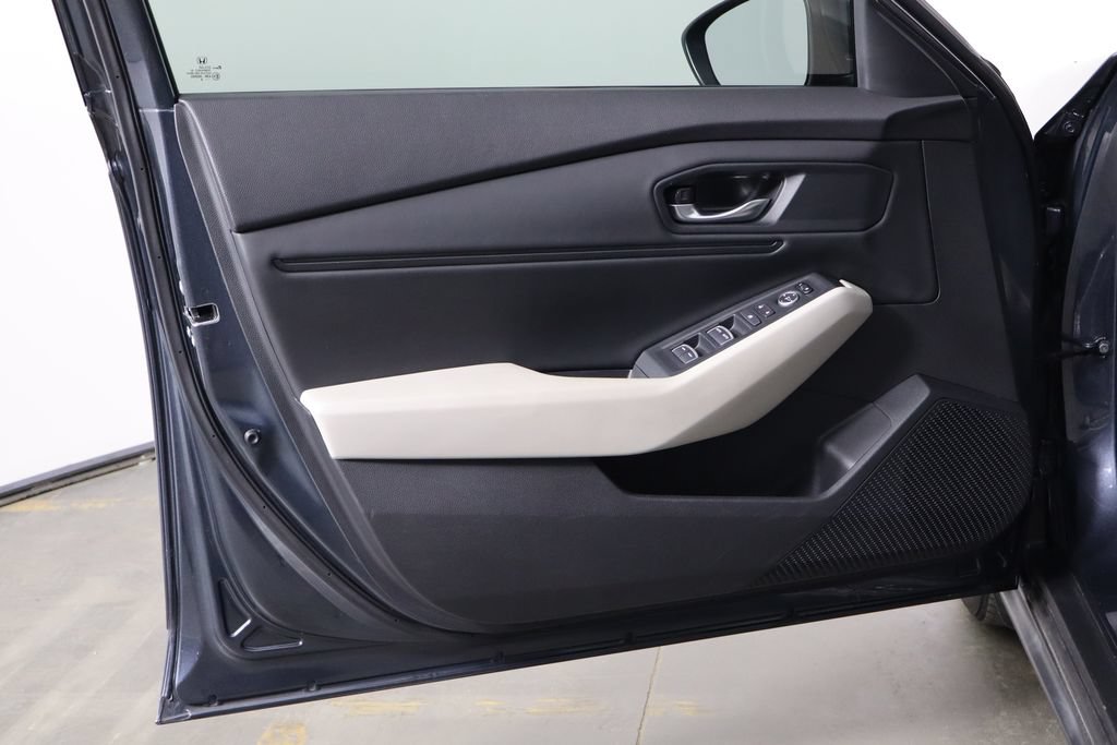 Used 2023 Honda Accord EX image 13