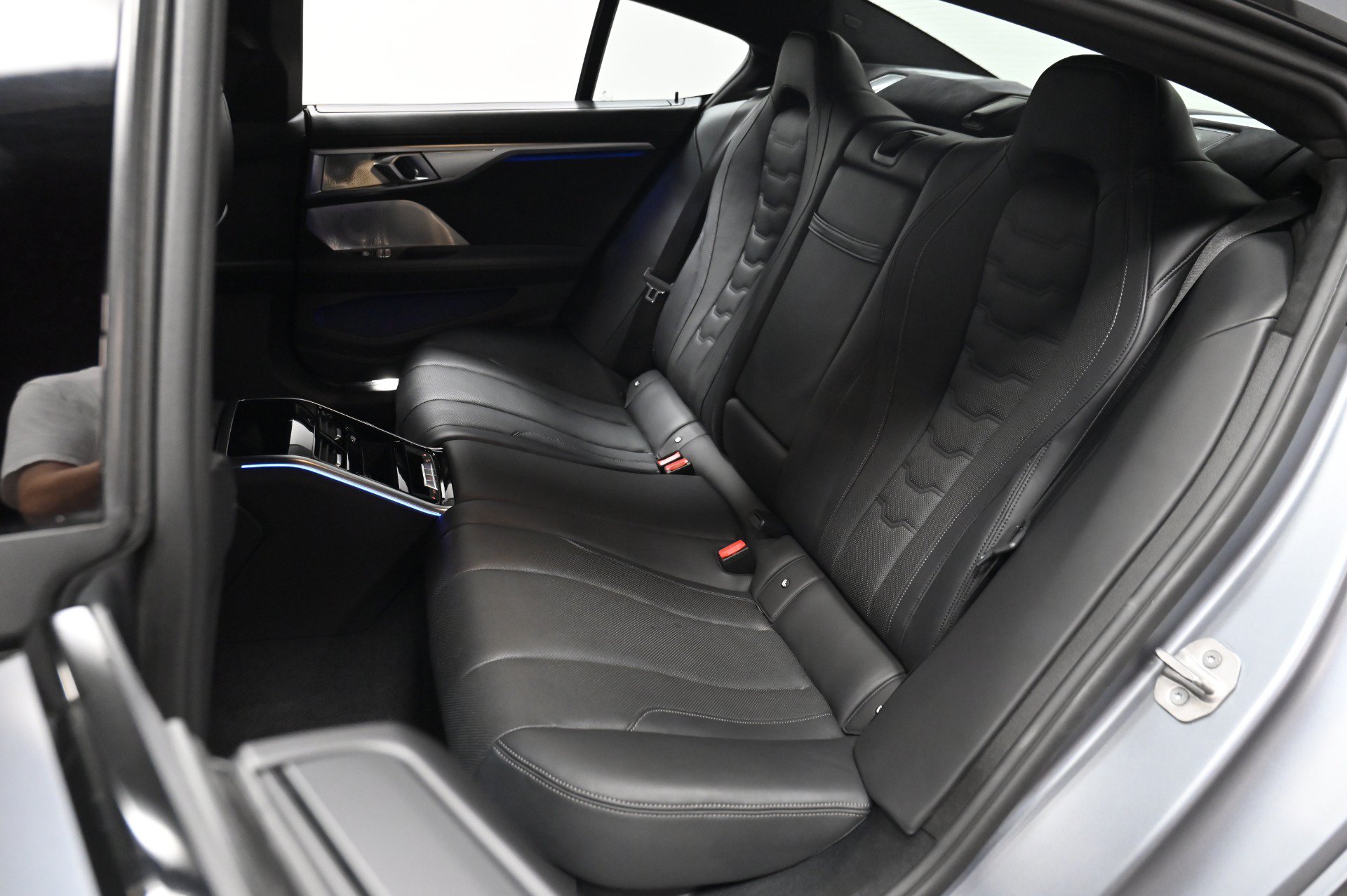 Used 2022 BMW ALPINA B8 xDrive Gran Coupe AWD/4WD image 34