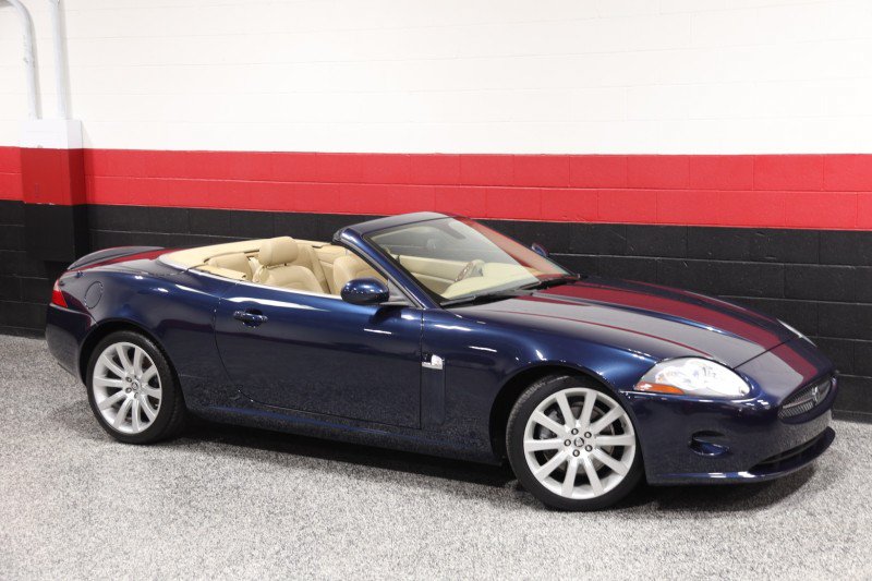 Used 2007 Jaguar XK Convertible RWD image 2