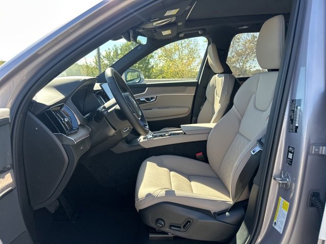 New 2026 Volvo XC90 B5 Plus image 13