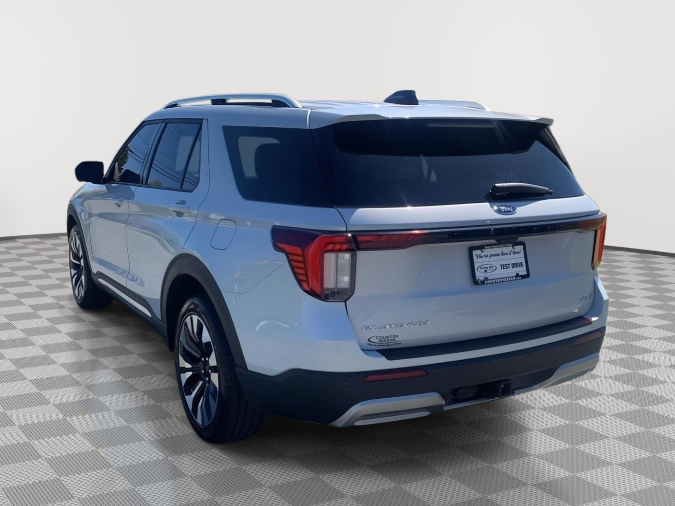 Used 2025 Ford Explorer Platinum w/ LUX Leather Package AWD/4WD image 3