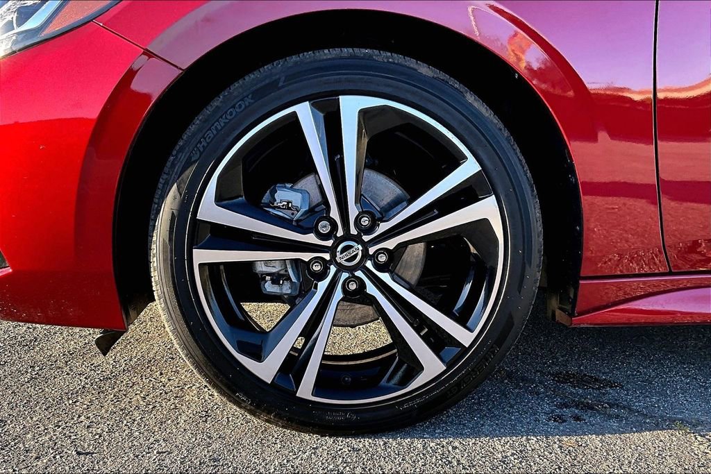 Used 2023 Nissan Sentra SR w/ SR Premium Package image 34