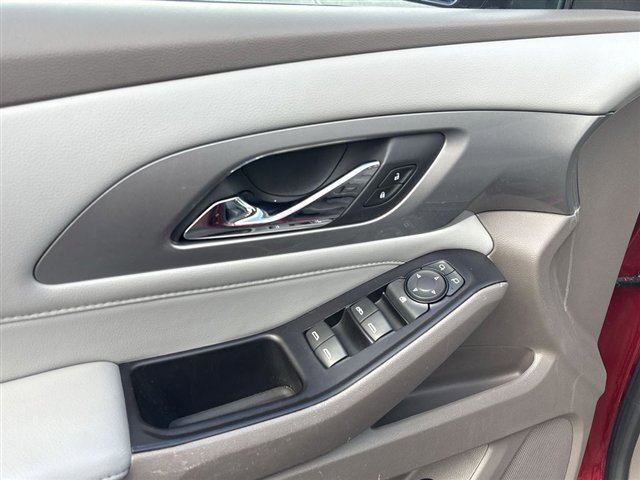 Used 2018 Chevrolet Traverse LT image 22