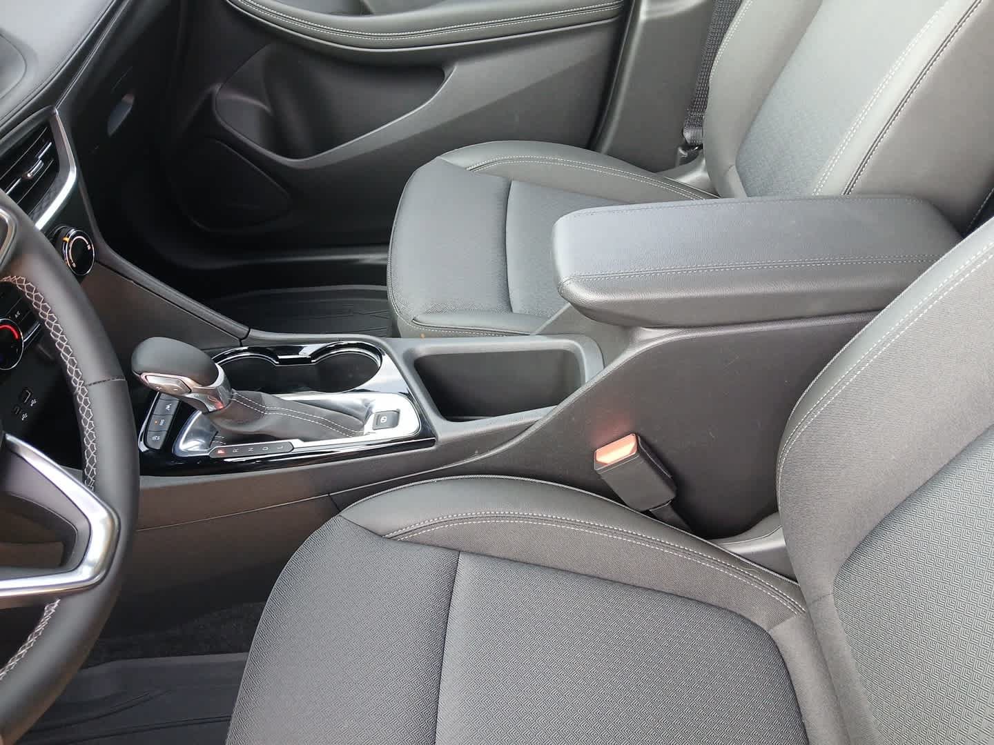 Used 2025 Buick Encore GX Preferred w/ Comfort Package AWD/4WD image 17