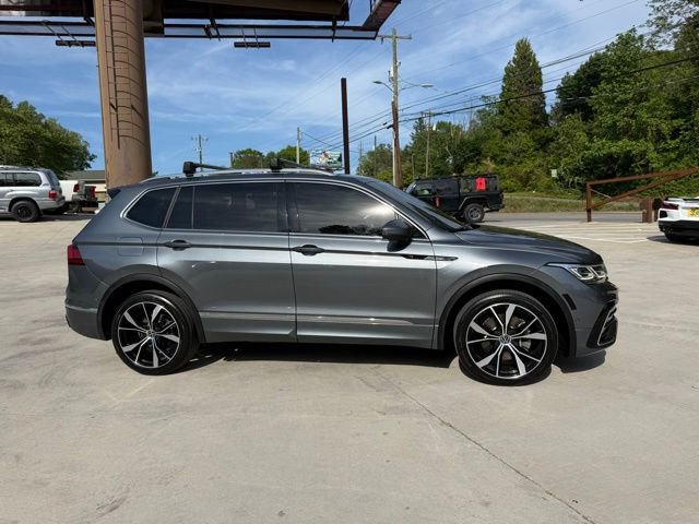 Used 2022 Volkswagen Tiguan SEL R-Line AWD/4WD image 3