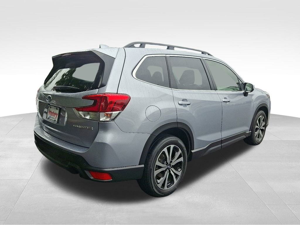 Used 2023 Subaru Forester Limited image 6