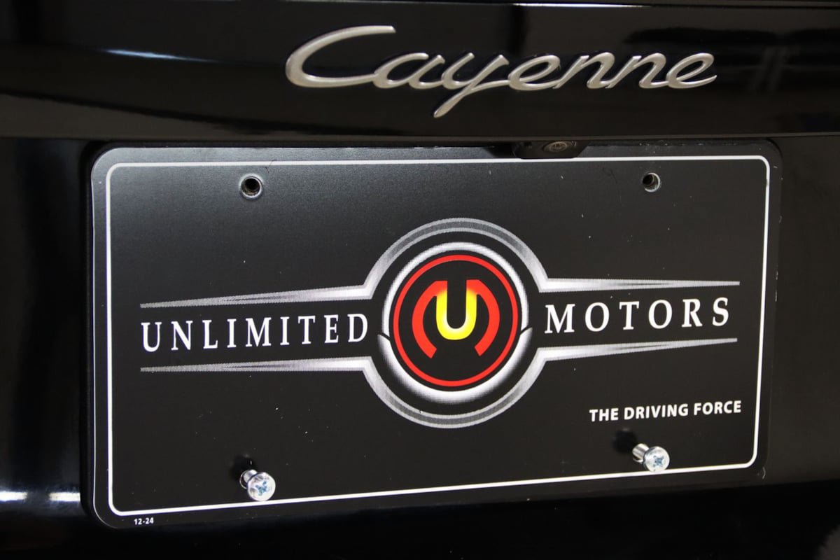 Used 2022 Porsche Cayenne Platinum Edition AWD/4WD image 13