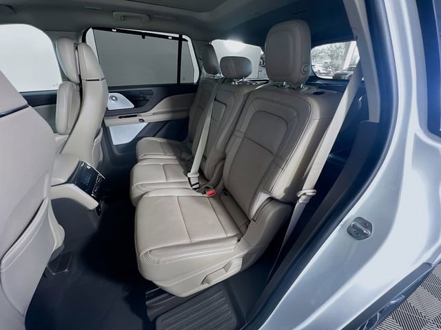 Used 2020 Lincoln Aviator Reserve w/ Equipment Group 202A image 27