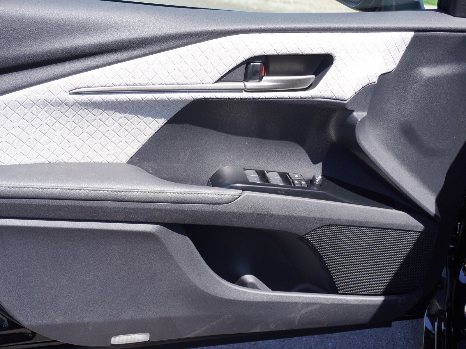 New 2026 Toyota Camry XLE AWD/4WD image 18