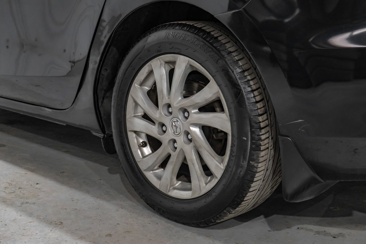 Used 2012 MAZDA MAZDA3 i Grand Touring w/ Tech Pkg FWD image 58