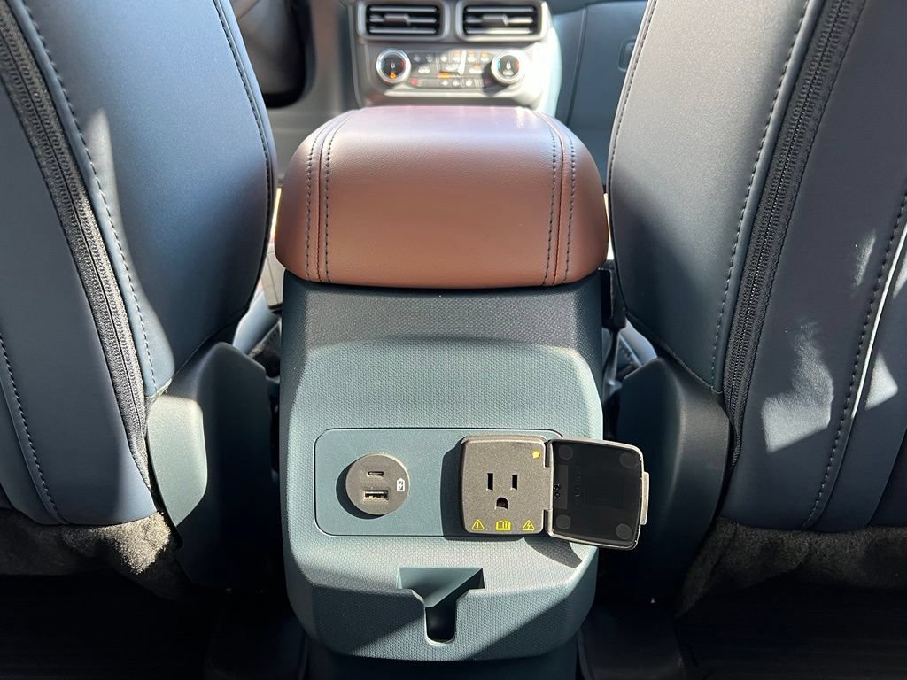 Used 2024 Ford Maverick Lariat FWD image 26