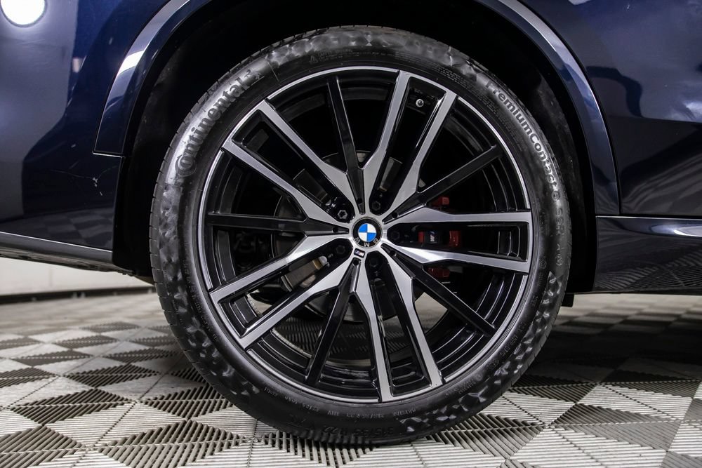 Used 2023 BMW X5 xDrive40i w/ M Sport Package AWD/4WD image 40