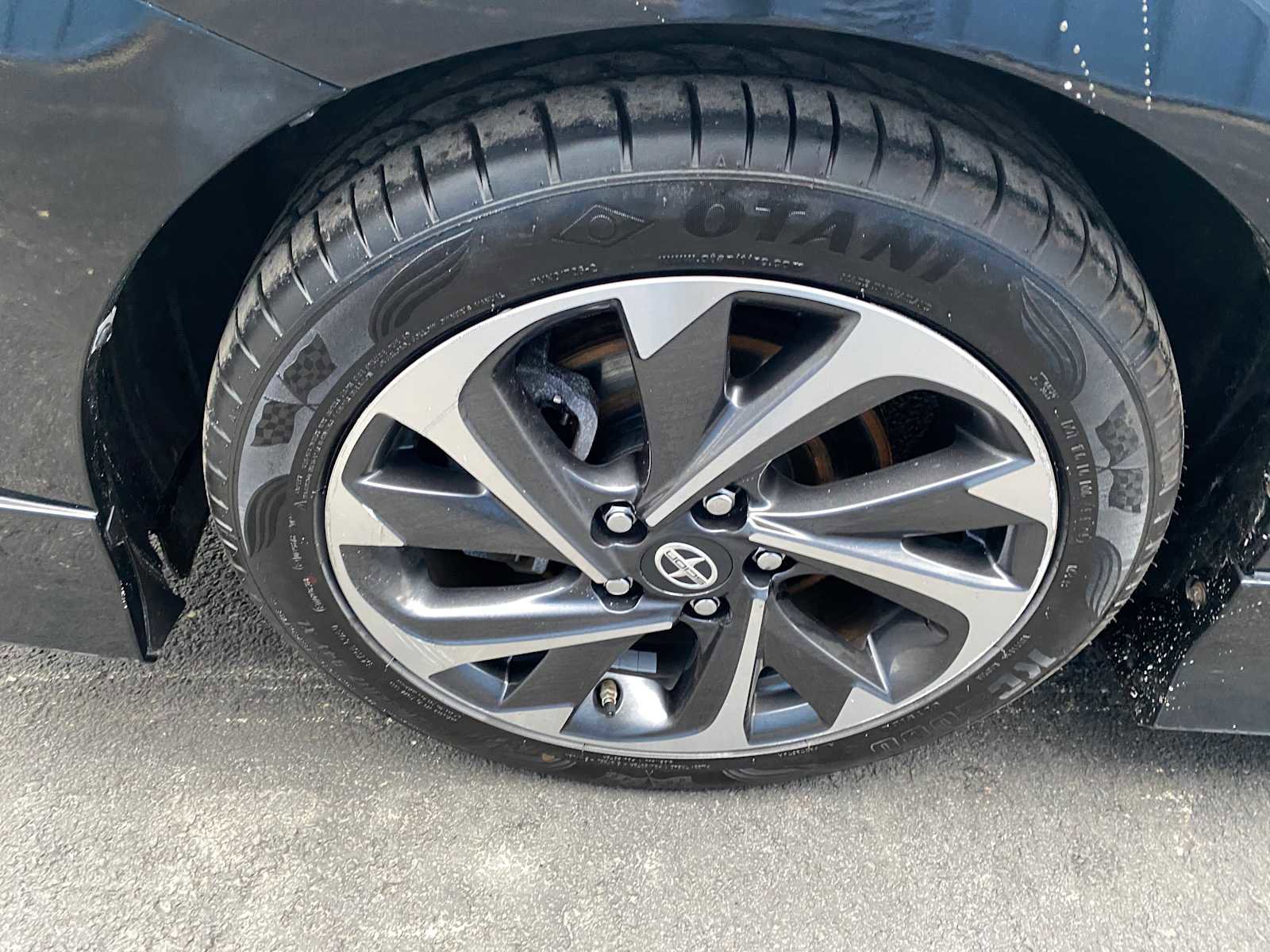 Used 2016 Scion iM image 32